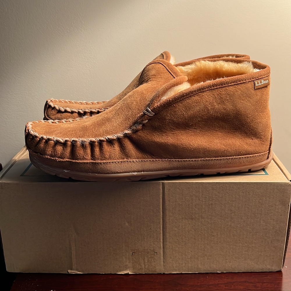 L.L. Bean Men's Tan Suede Moccasins